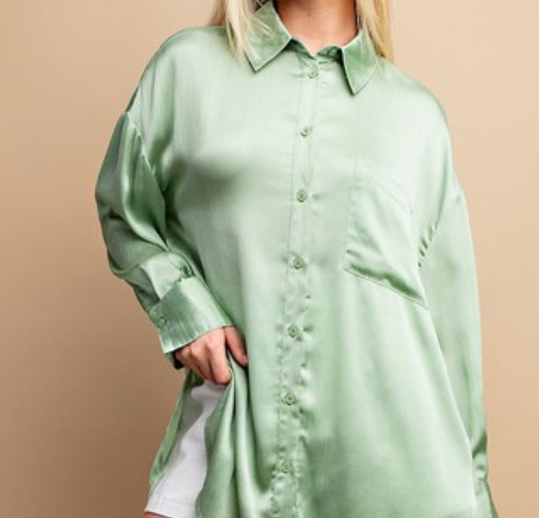 Green satin Top with long sleeve